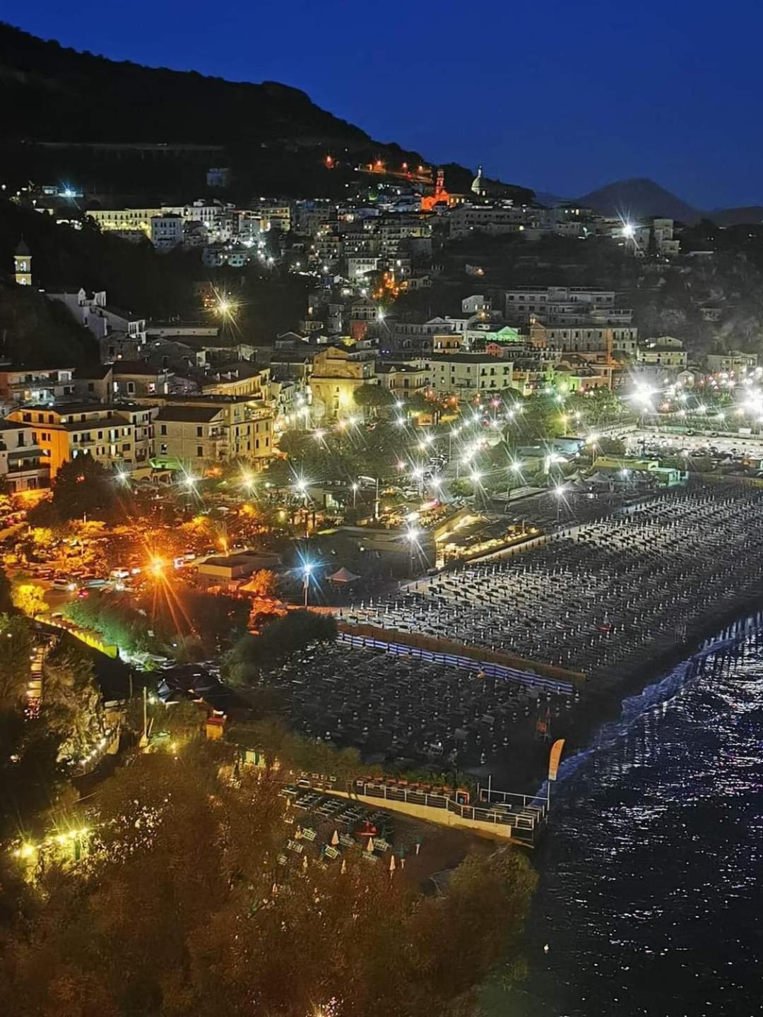 Ferienwohnung Approdo Di Marina Vietri Exterior foto